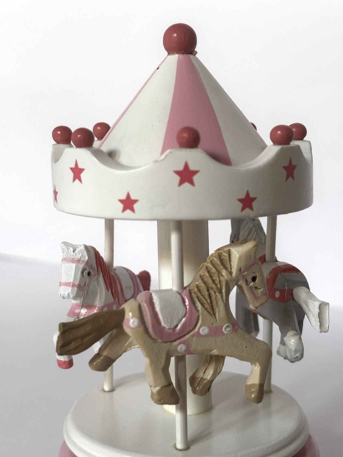 carillon-nostalgia-giostra-cavalli-rosa-c-moon
