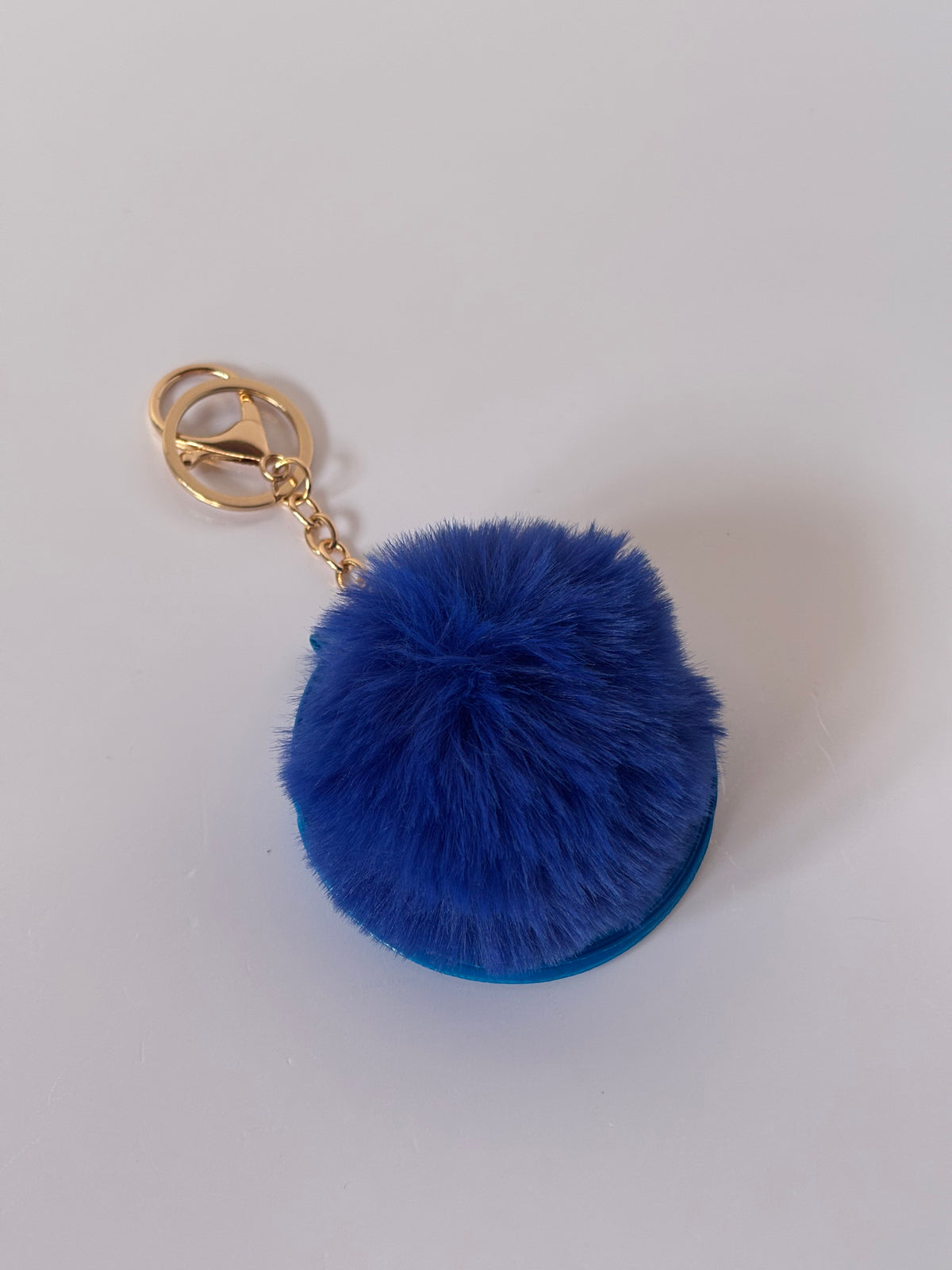 Portachiavi Specchietto compatto "Glow & Go" - Bag Charm con Pompon Soft Touch
