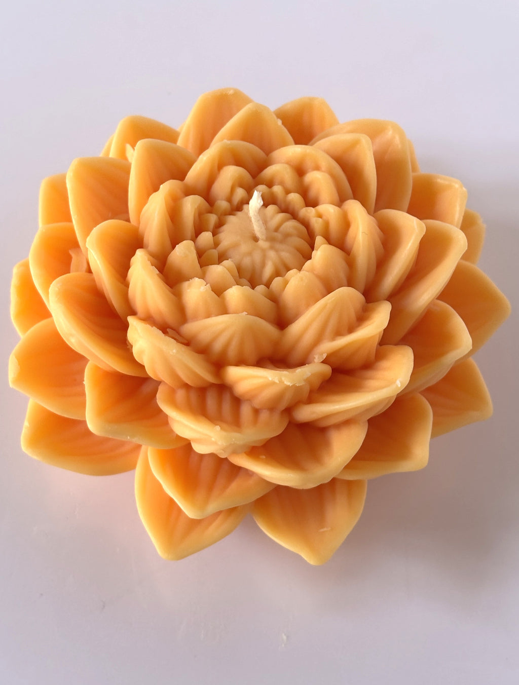 Candela Artigianale Aromatica "Lotus Dream" - Profumo di Vaniglia
