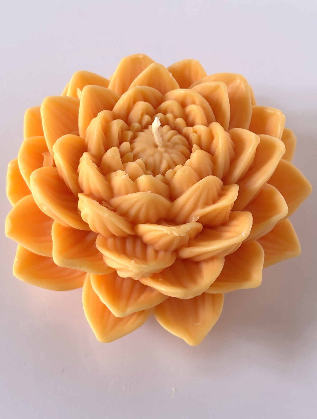 Candela Artigianale Aromatica "Lotus Dream" - Profumo di Vaniglia